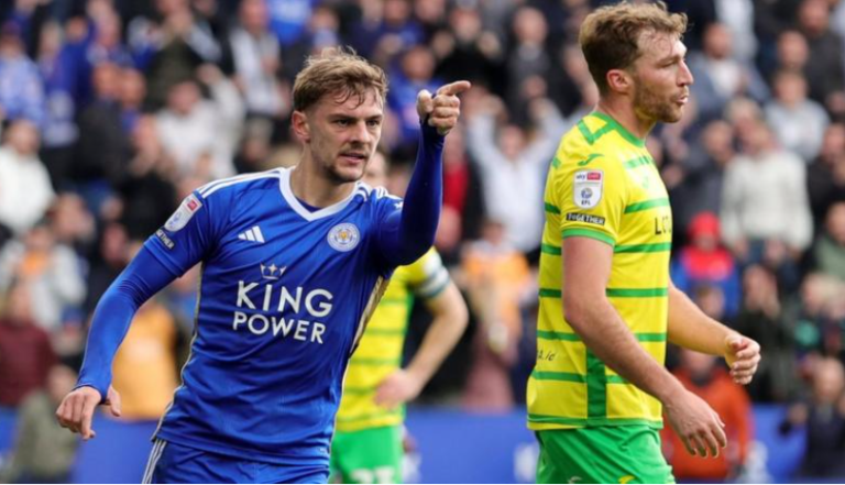 Leicester City make dramatic comeback to beat Norwich City 2-1